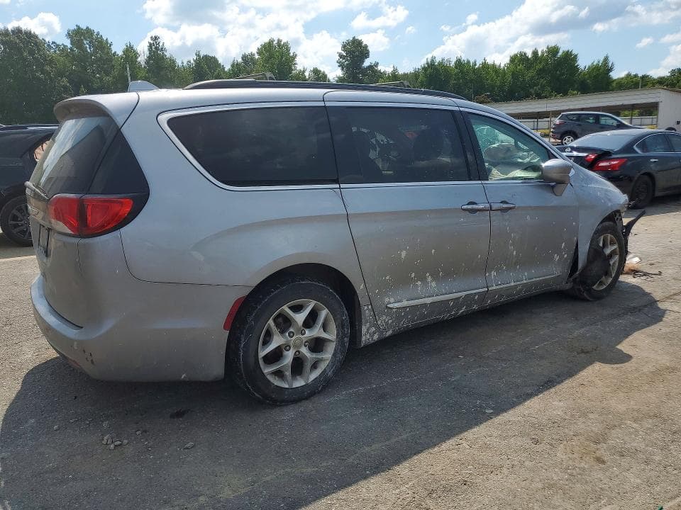 2017 CHRYSLER PACIFICA TOURING L 3