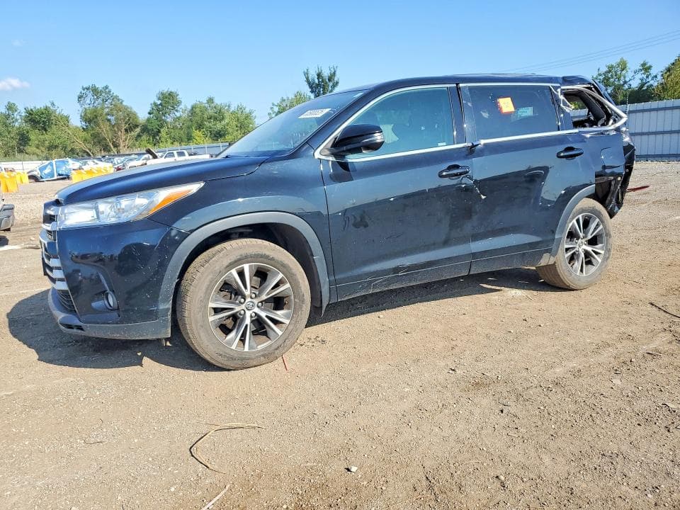 2017 TOYOTA HIGHLANDER LE PLUS - 1