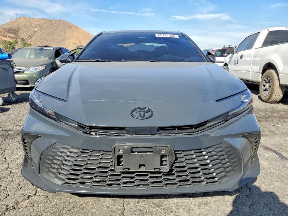 2026 TOYOTA CAMRY SE 5