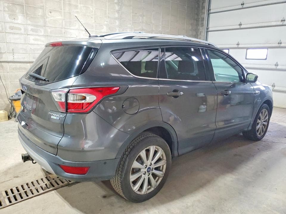 2017 FORD ESCAPE TITANIUM 3