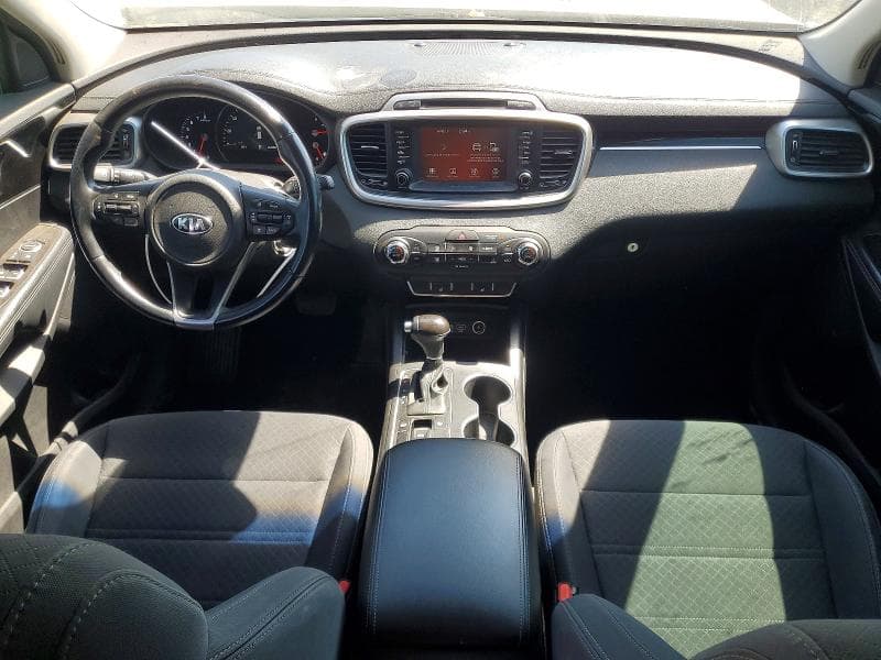 2018 KIA SORENTO LX 8