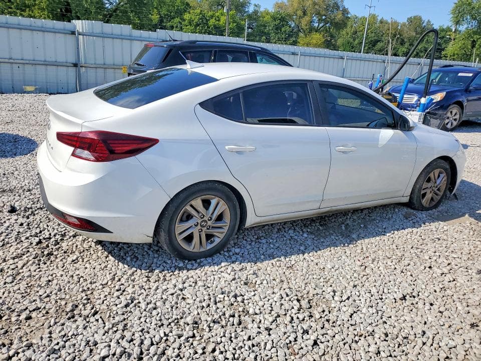 2019 HYUNDAI ELANTRA SEL 3