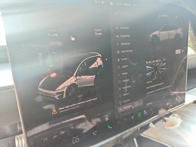 2026 TESLA MODEL Y 9