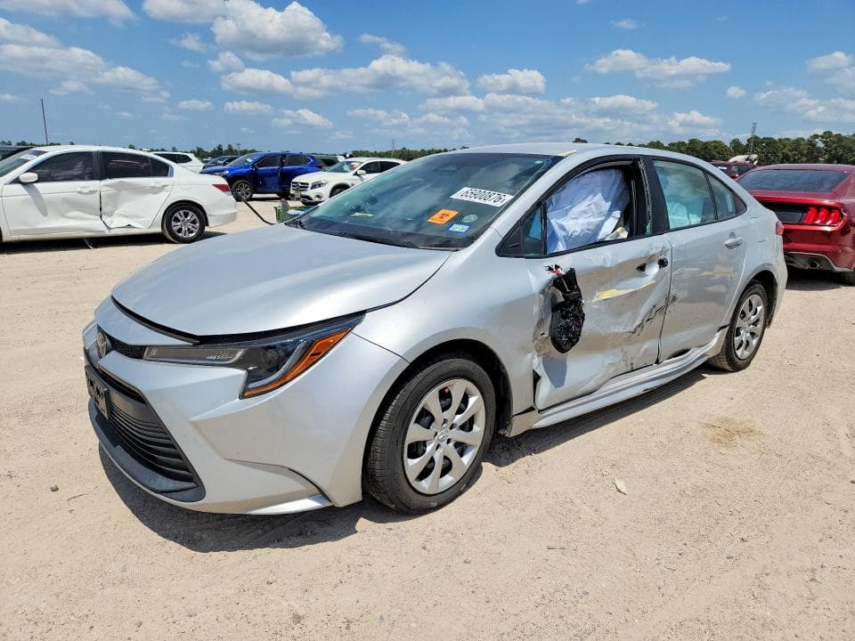 2024 TOYOTA COROLLA LE - 1