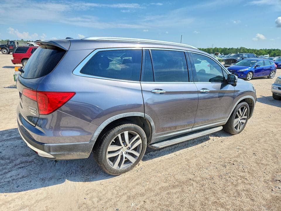 2017 HONDA PILOT TOURING 3
