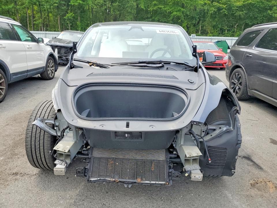 2025 TESLA MODEL Y 5