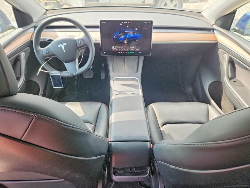 2022 TESLA MODEL Y 8