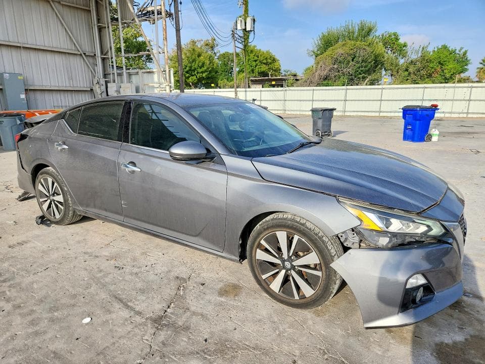 2019 NISSAN ALTIMA SL 4