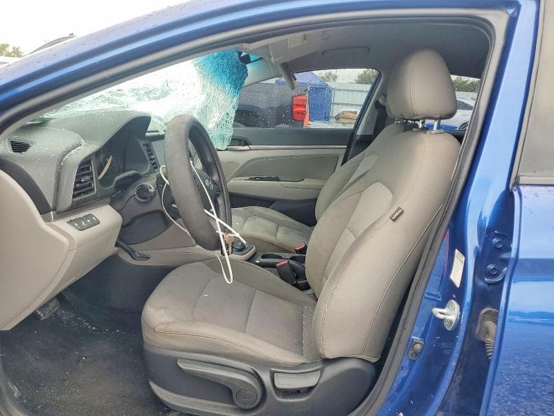 2020 HYUNDAI ELANTRA SEL 7
