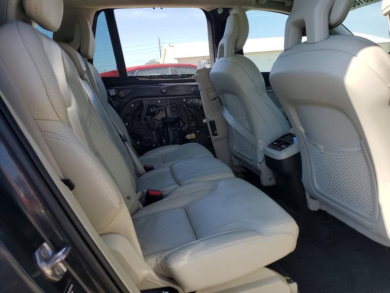 2022 VOLVO XC90 T6 INSCRIPTION 11