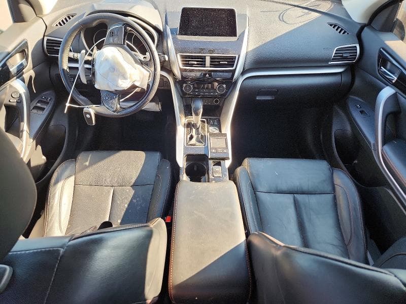 2018 MITSUBISHI ECLIPSE CROSS SE 8