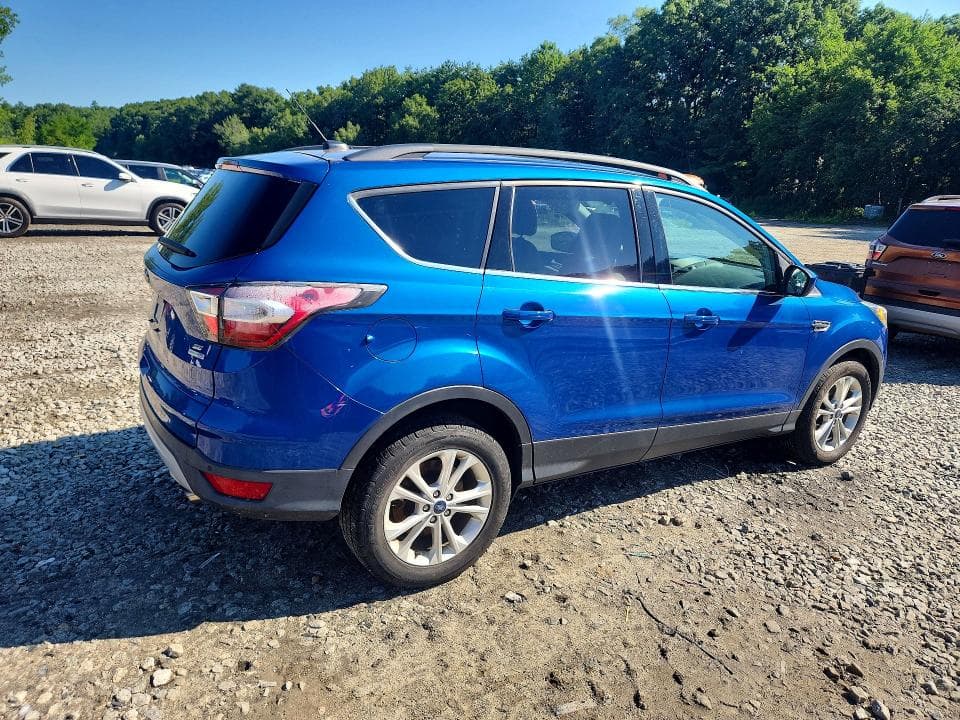 2017 FORD ESCAPE SE 3