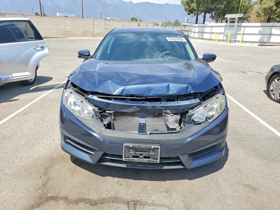2018 HONDA CIVIC EX 5