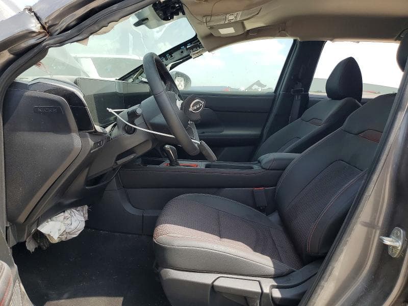 2026 NISSAN KICKS SR 7