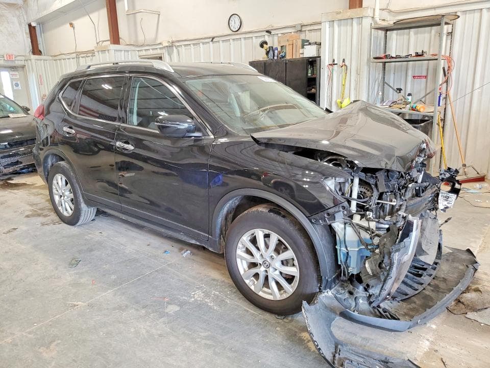 2018 NISSAN ROGUE SV 4