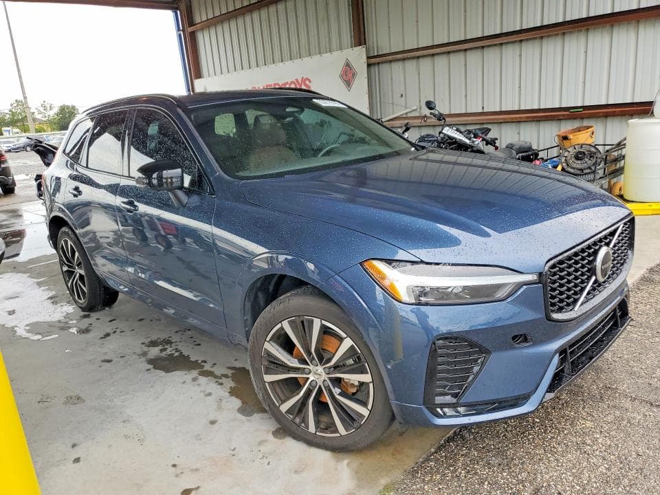 2024 VOLVO XC60 PLUS 4
