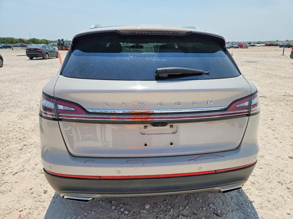 2022 LINCOLN NAUTILUS RESERVE 6