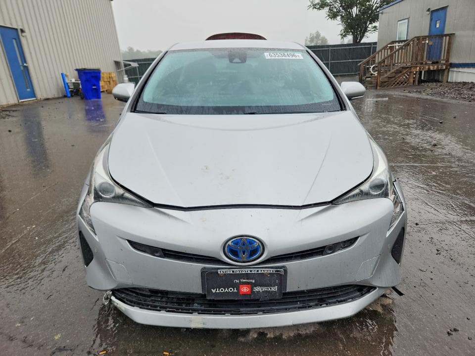 2018 TOYOTA PRIUS TWO 5