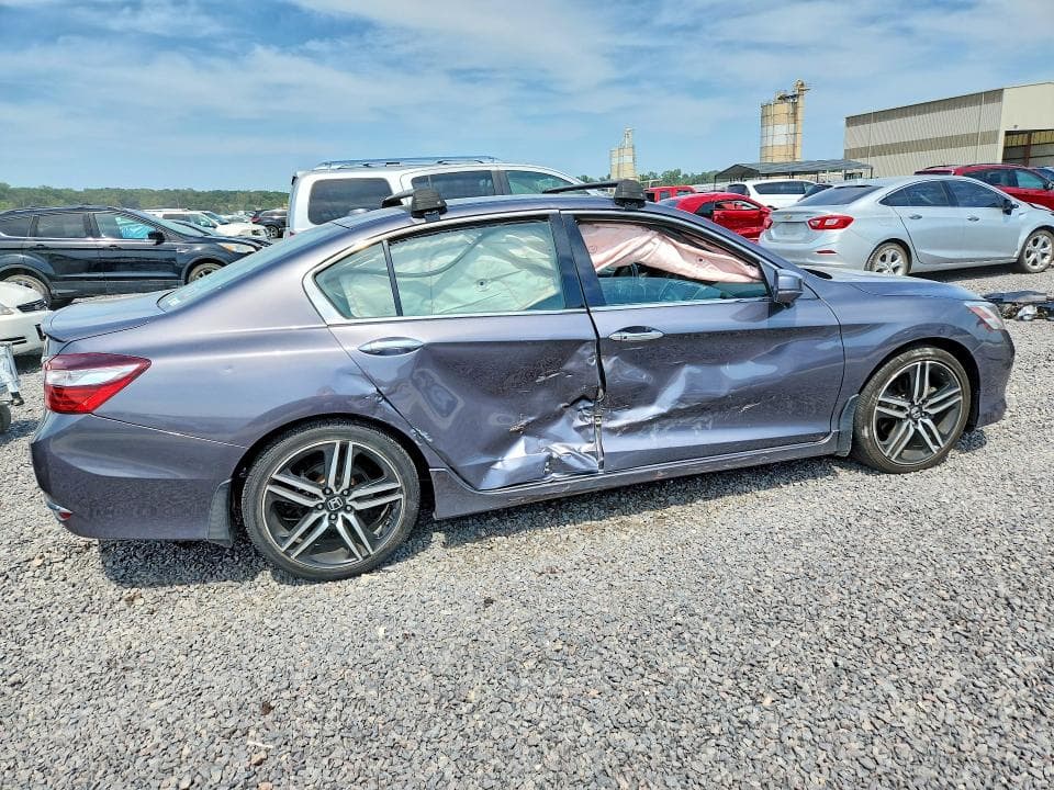 2017 HONDA ACCORD TOURING 3