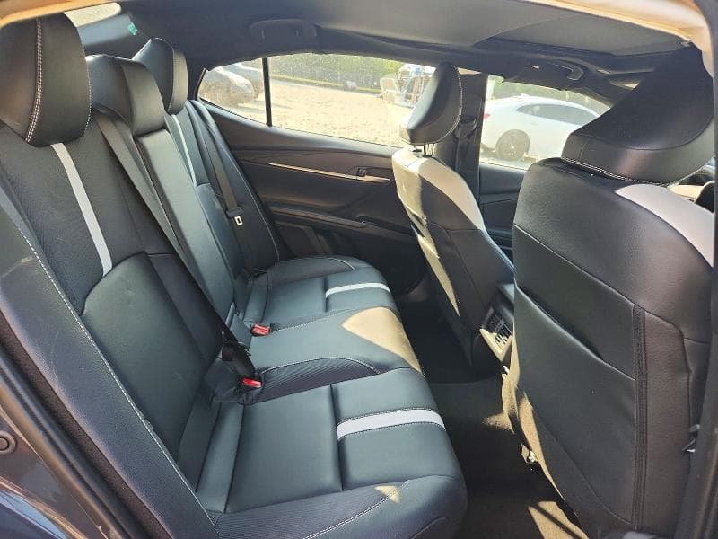 2025 TOYOTA CAMRY SE 10