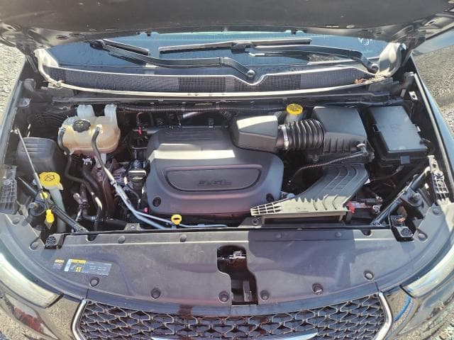 2023 CHRYSLER PACIFICA TOURING L 12