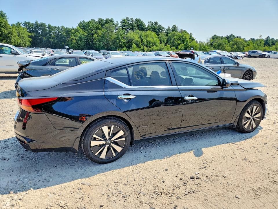 2022 NISSAN ALTIMA SV 3