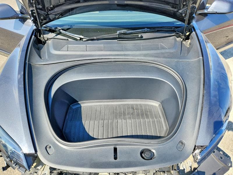 2024 TESLA MODEL 3 11