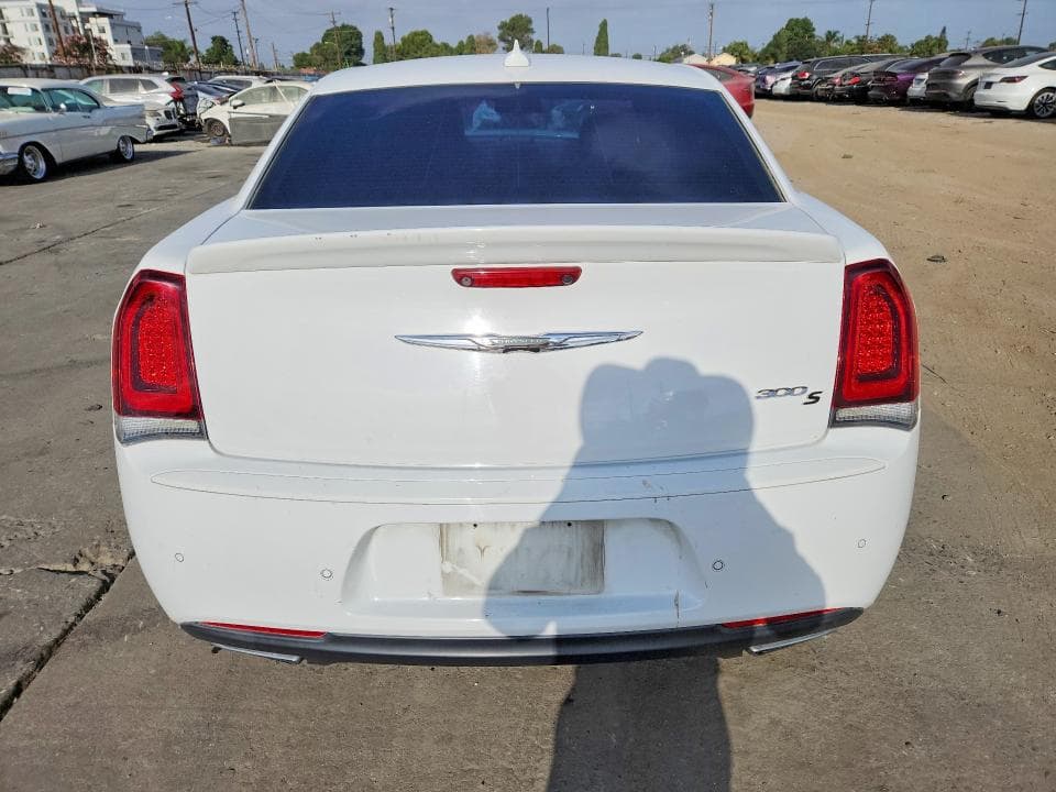 2018 CHRYSLER 300 S 6