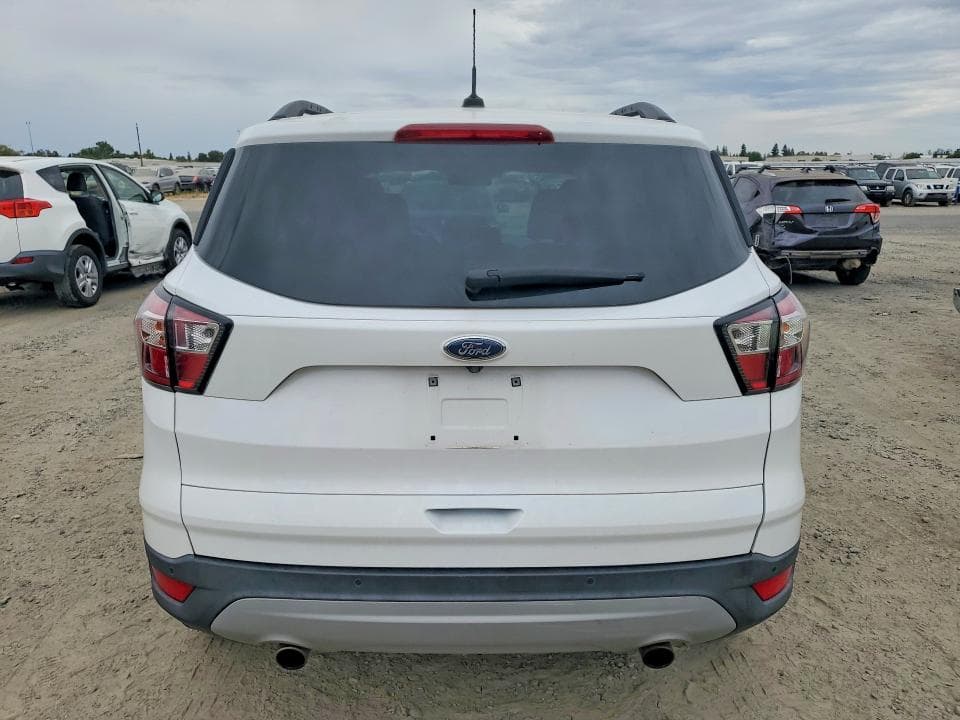 2017 FORD ESCAPE SE 6