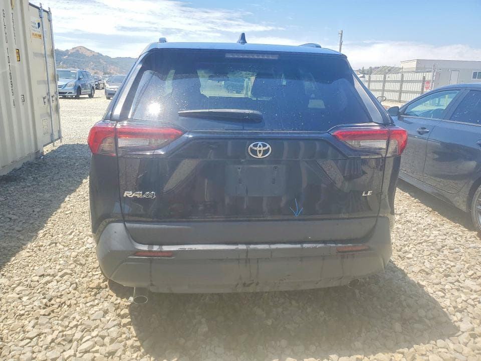 2021 TOYOTA RAV4 LE 6