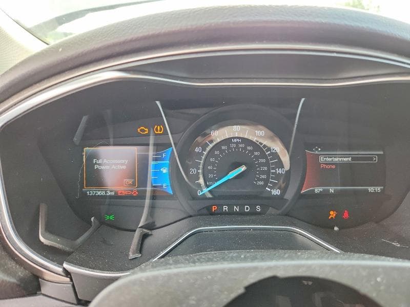 2017 FORD FUSION SE 9