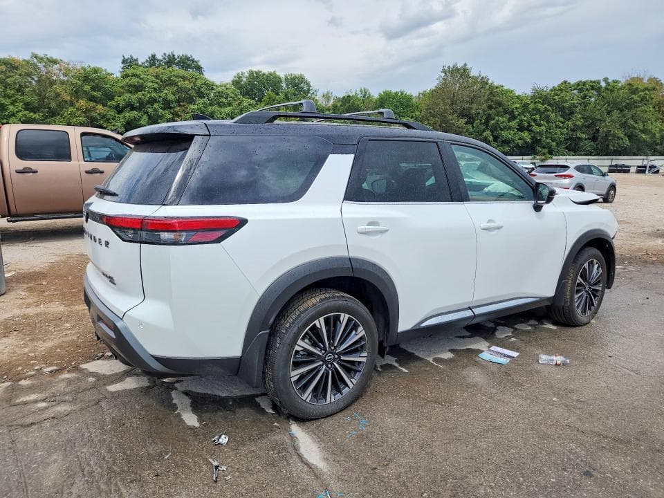2026 NISSAN PATHFINDER PLATINUM 3