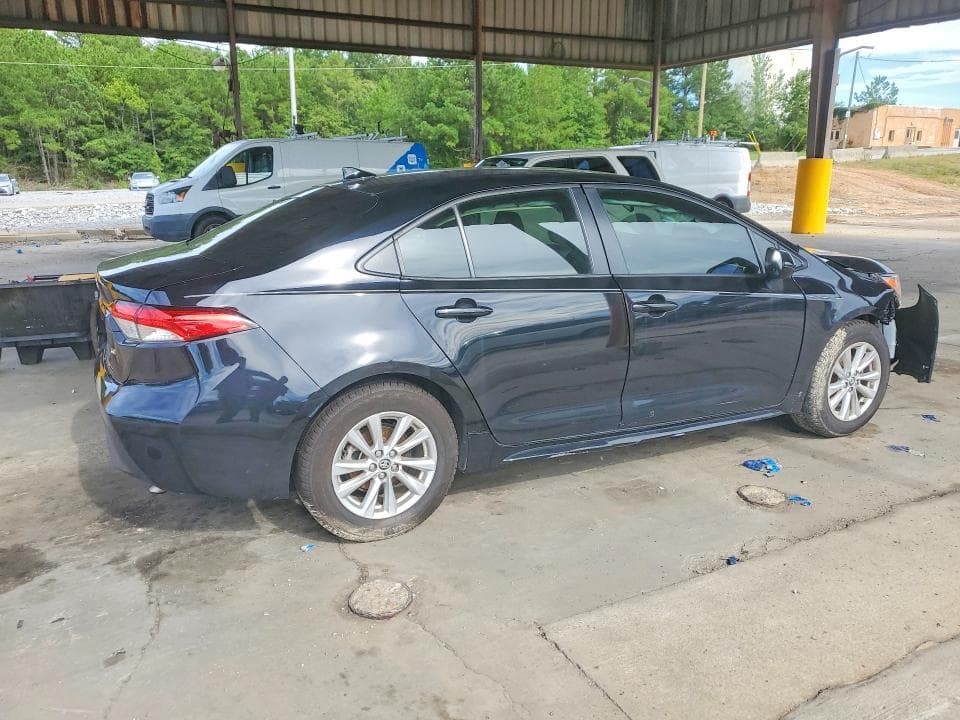 2023 TOYOTA COROLLA LE 3