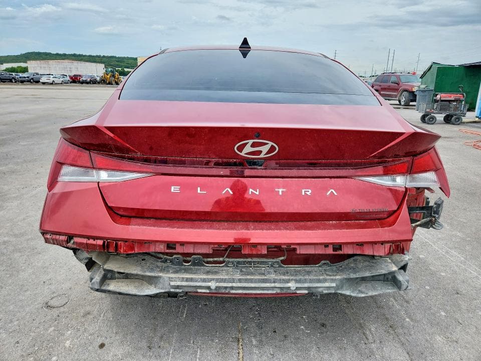 2024 HYUNDAI ELANTRA SEL 6