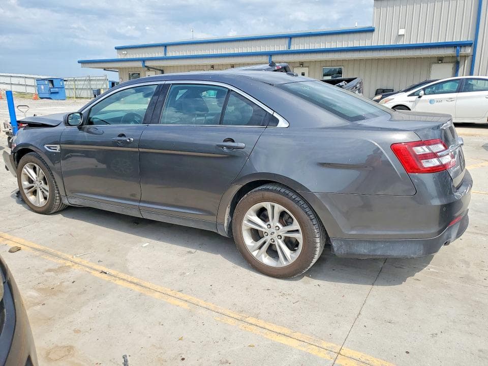 2018 FORD TAURUS SEL 2