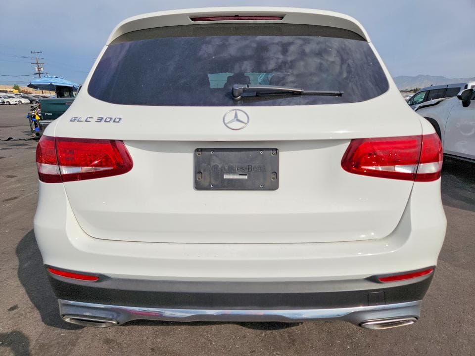 2018 MERCEDES-BENZ GLC 300 6