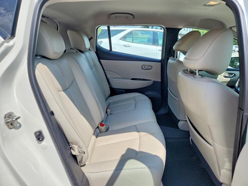 2019 NISSAN LEAF SL 11