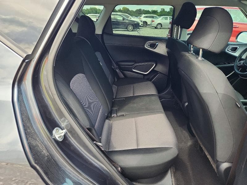 2021 KIA SOUL LX 10