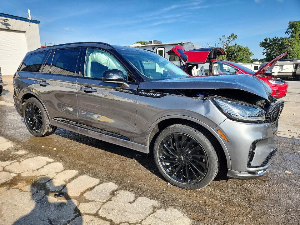 2025 LINCOLN AVIATOR RESERVE 4