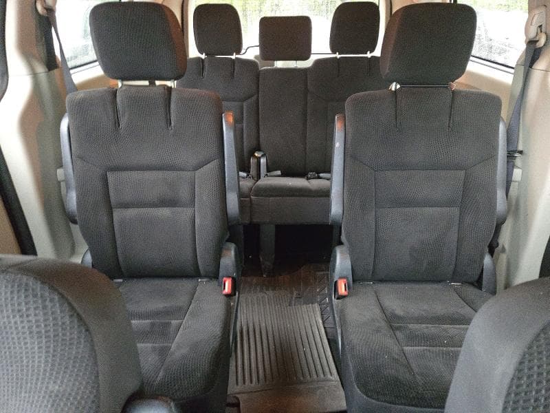 2017 DODGE GRAND CARAVAN SE 10