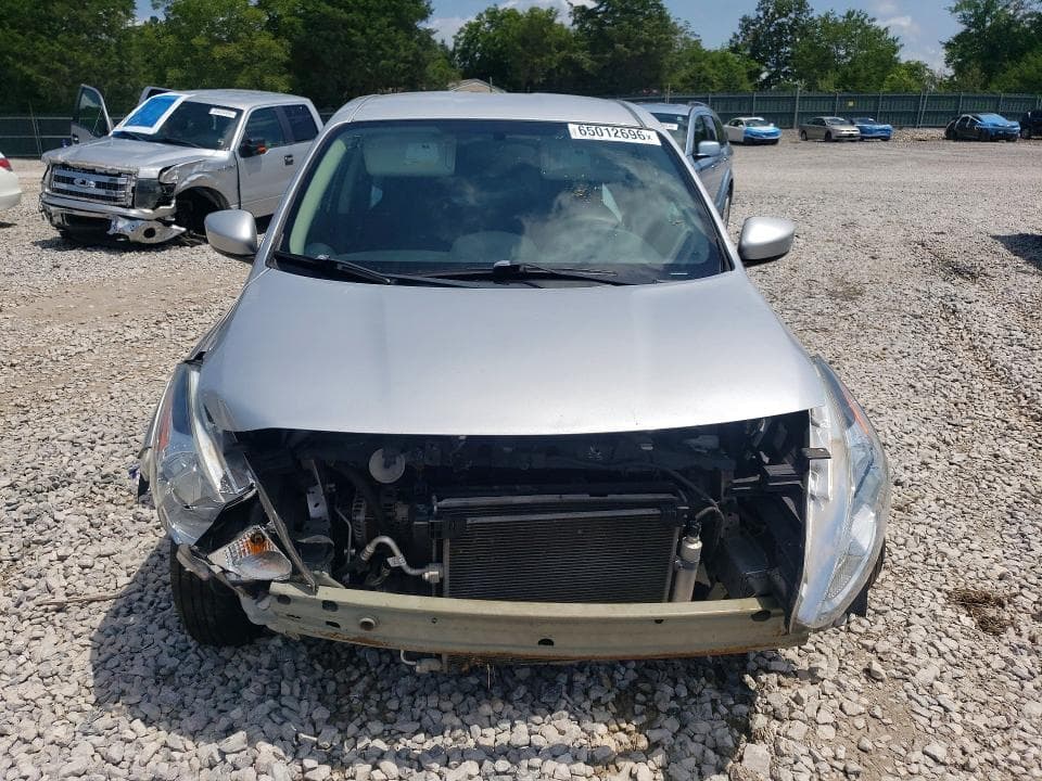2017 NISSAN VERSA 1.6 S 5