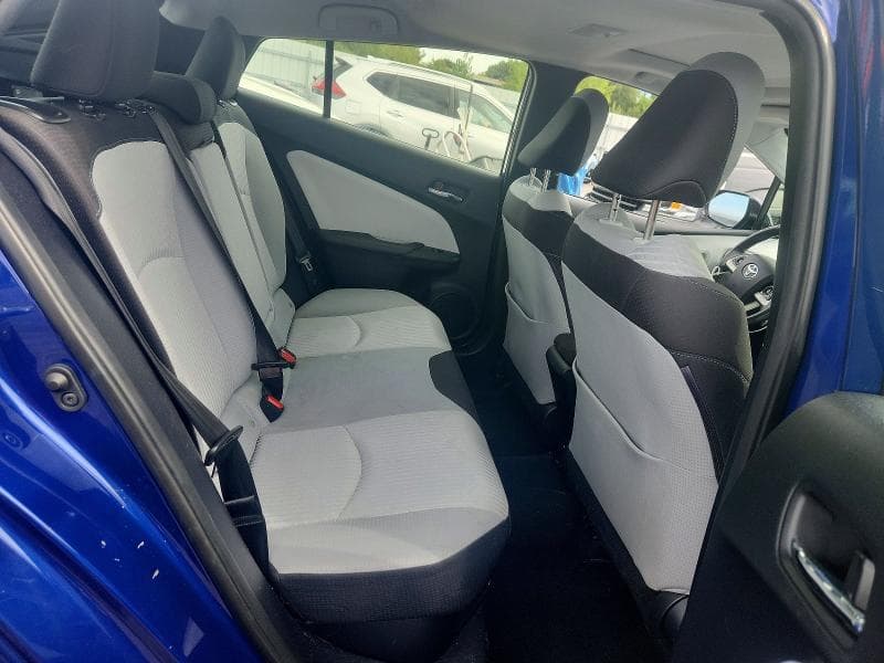 2017 TOYOTA PRIUS THREE 10