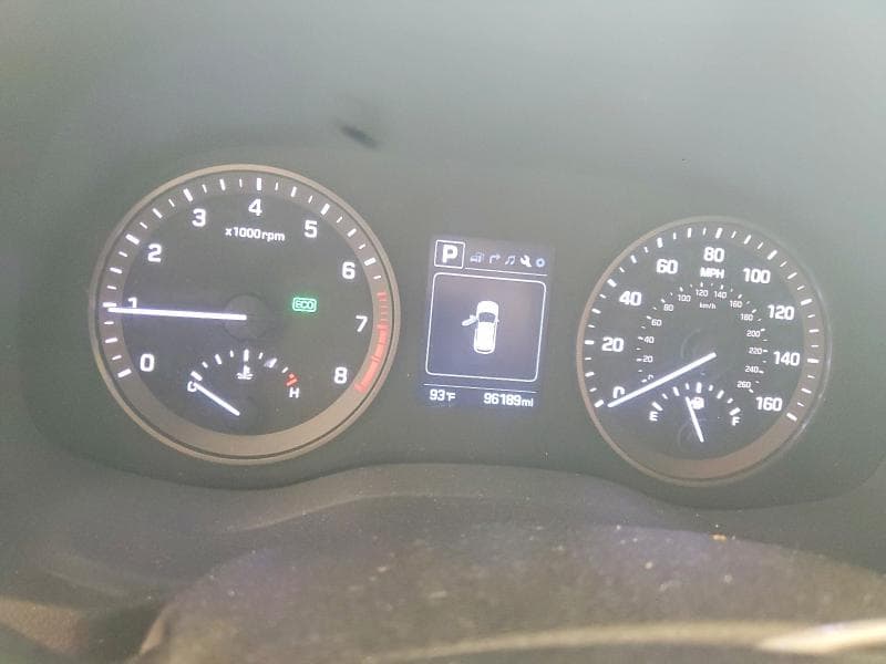 2017 HYUNDAI TUCSON SE PLUS 9