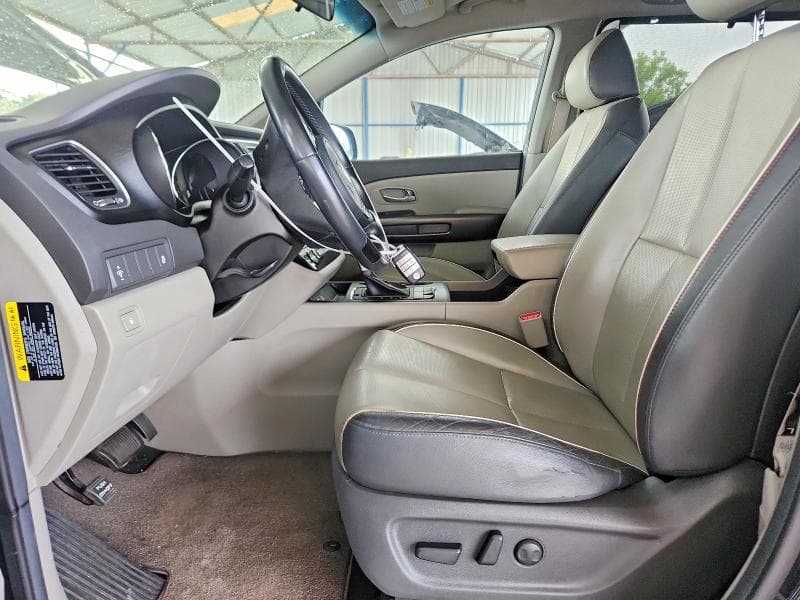 2017 KIA SEDONA LX 7