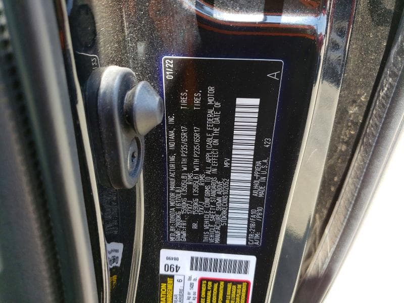2022 TOYOTA SIENNA LE 14