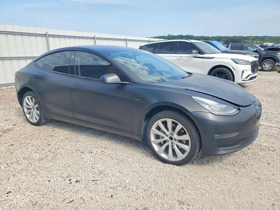 2018 TESLA MODEL 3 4