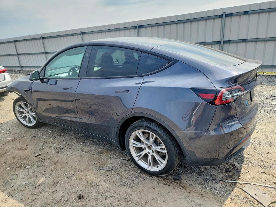 2023 TESLA MODEL Y 2
