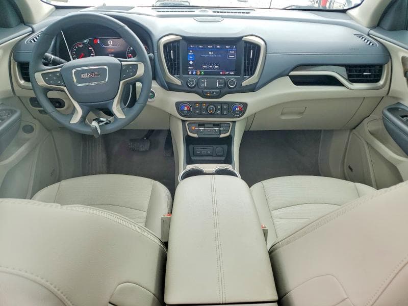 2023 GMC TERRAIN DENALI 8