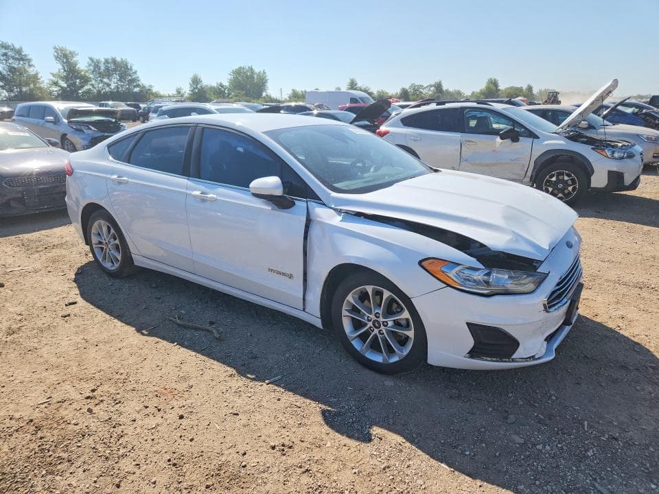 2019 FORD FUSION SE 4