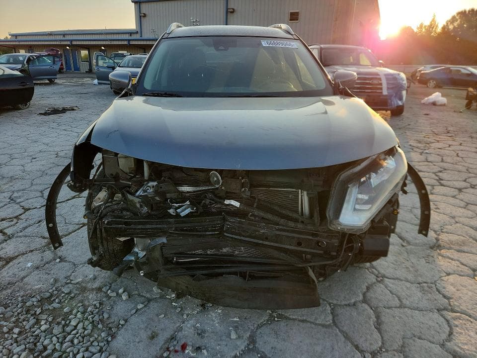 2019 NISSAN ROGUE S 5